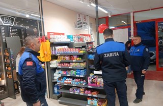 Gemlik'te Bozuk Ürün Satan Marketler Zabıtaya Takıldı
